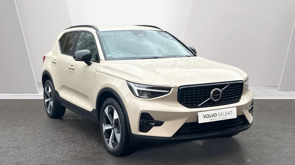 Volvo XC40 2.0 B3P Plus Dark 5dr Auto Petrol Estate
